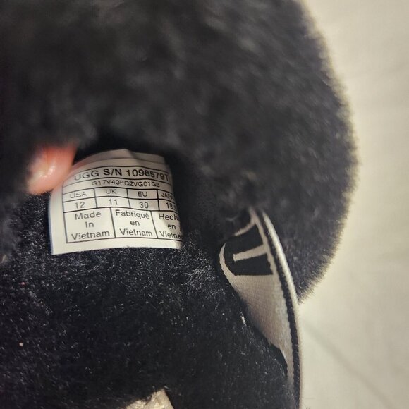 UGG Slippers Fluff Yeah Toddler Size 12  Fuzzy Black House Shoes - Picture 8 of 9
